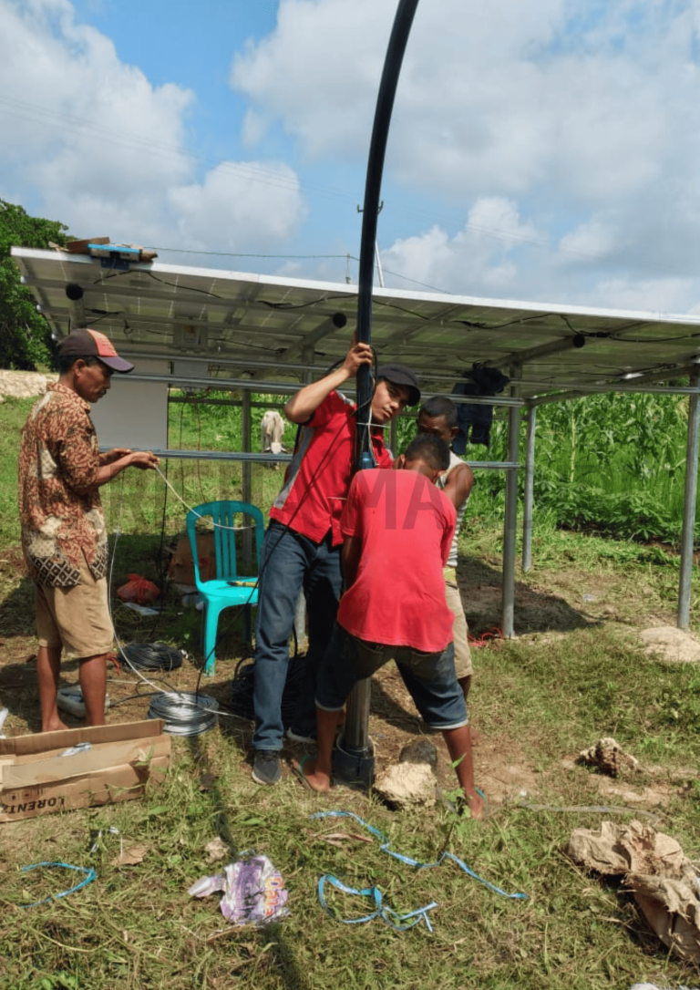 Pompa Air tenaga surya Hybird